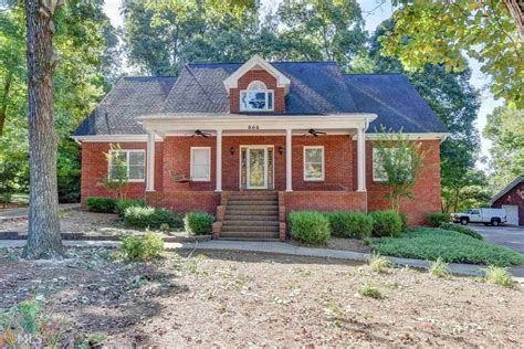 The 4,209 Square Feet single family home is a 5 beds, 5 baths property. . Lawrenceville ga zillow